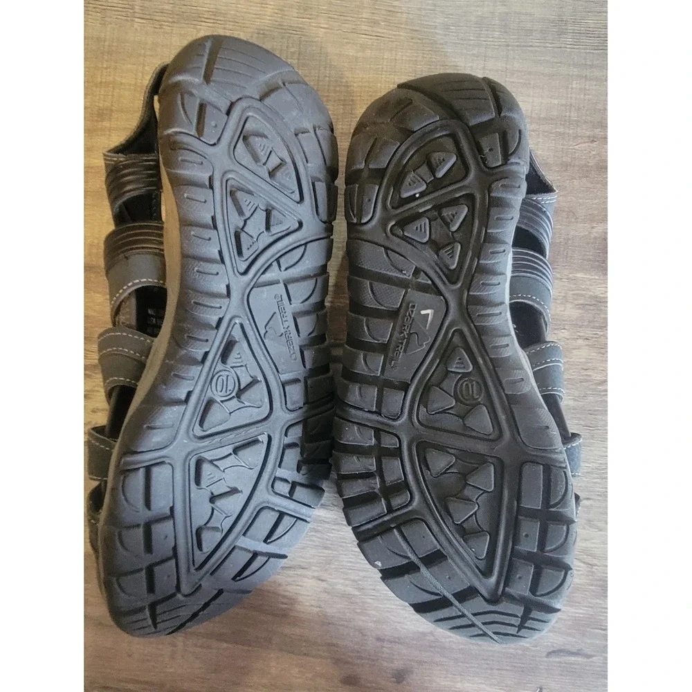 Ozark Trail Sandals Closed Toe Men's‎ 10 Gray Adjustable Comfortable Hiking